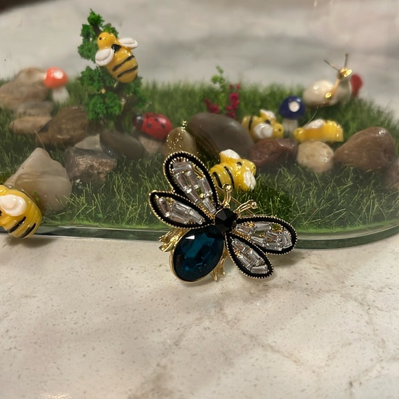 NWT Green & Gold Bug Rhinestone Pin - Picture 6 of 6